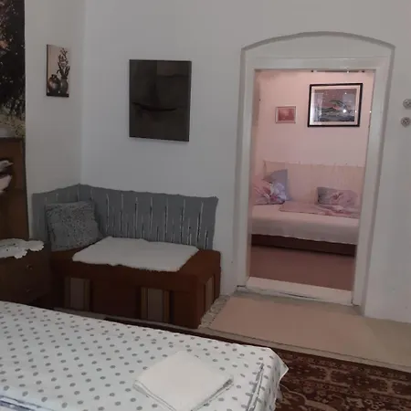 Farago Vendeghaz * Abádszalók