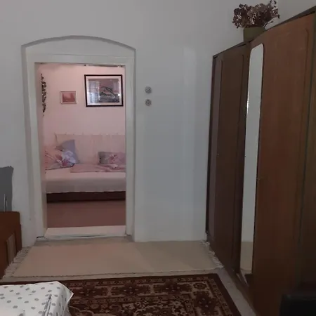 Farago Vendeghaz Rum i privatbostad *