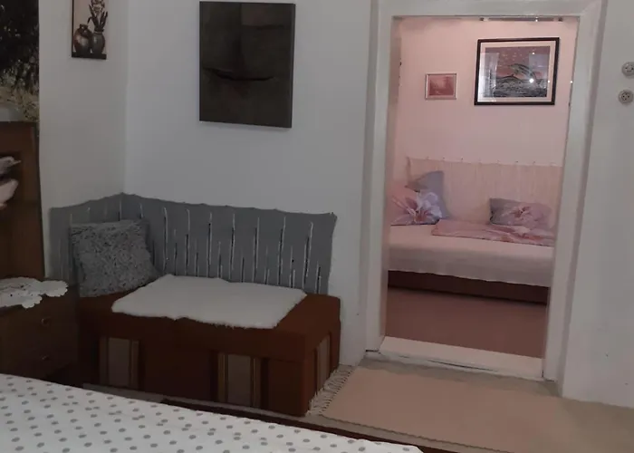 Farago Vendeghaz * Abádszalók